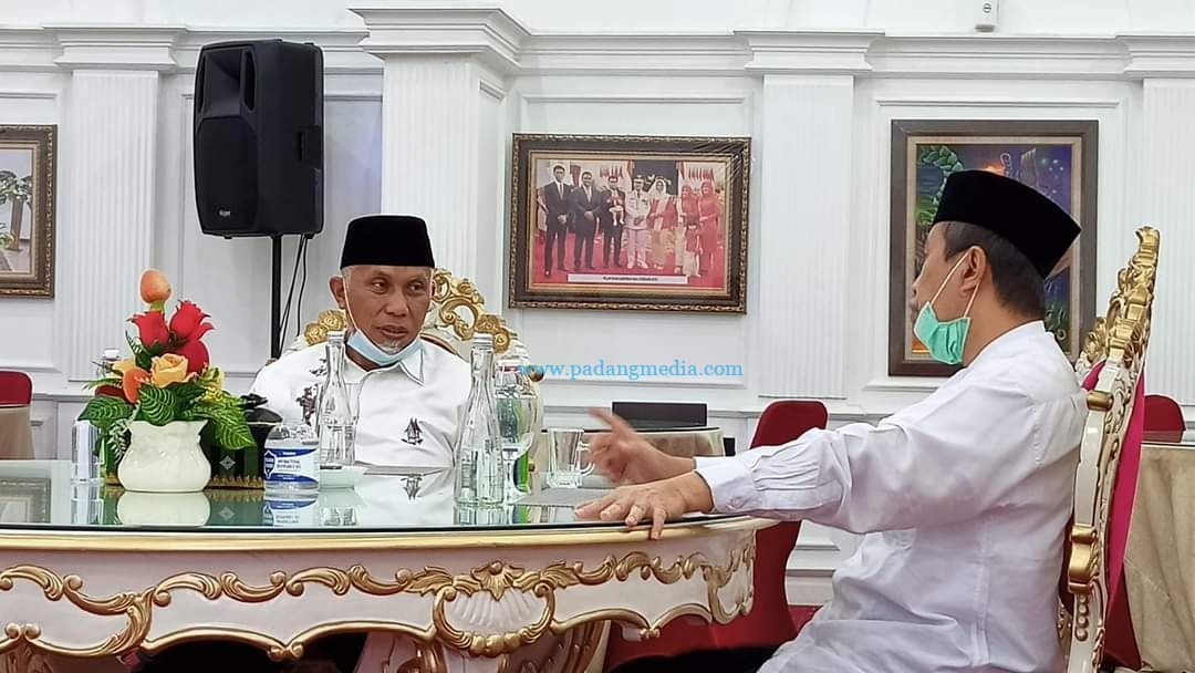 Walikota Padang dan Gubernur Riau Bertemu, Ini Pembicaraannya
