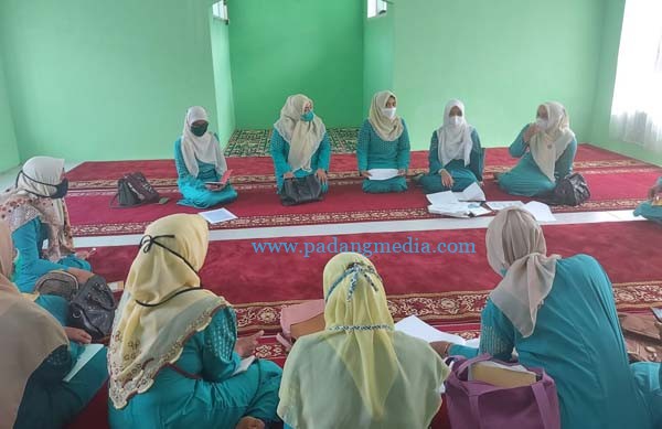 TP-PKK Agam Bina Kader di Nagari Canduang Koto Laweh
