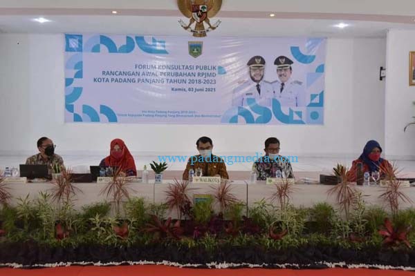 Pemko Padangpanjang Gelar Forum Konsultasi Publik Bahas Perubahan RPJMD