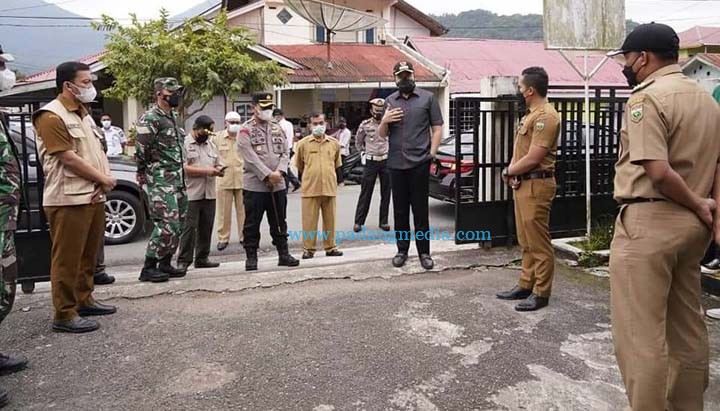 Wali Kota Padangpanjang Apresiasi Posko Penyekatan dan Satgas Covid-19 Kelurahan
