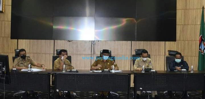 Hanya Dibebastugaskan, Hendri Septa Tegaskan Amasrul Masih Sekdako Padang