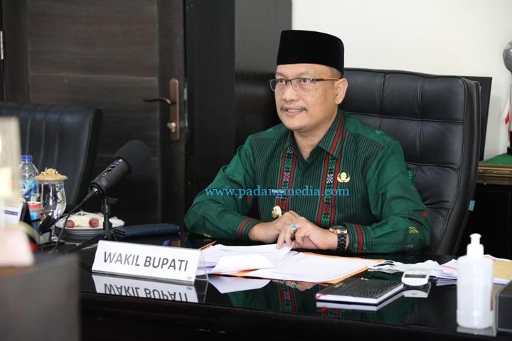 Jadi Narasumber Webinar, Wabup Agam Paparkan Strategi dan Kebijakan Penanganan Covid-19