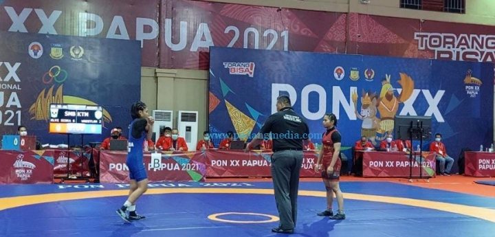 PON XX Papua: Medali Pertama Sumbar di Klaster Merauke Dipersembahkan Pegulat Elvi Siska