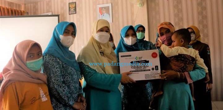 Indo Jalito Peduli Bantu Ibu Hamil dan Balita di Pasbar