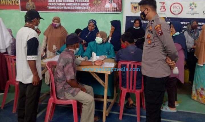 Permudah Masyarakat Vaksinasi, Polres Padangpanjang Lakukan Door to Door
