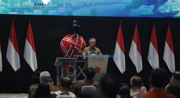 Penutupan Perdagangan Bursa Efek 2021, IHSG Tembus Rekor Baru