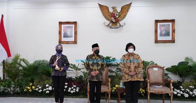 Pertamina Borong 23 Proper Emas Kementerian LHK