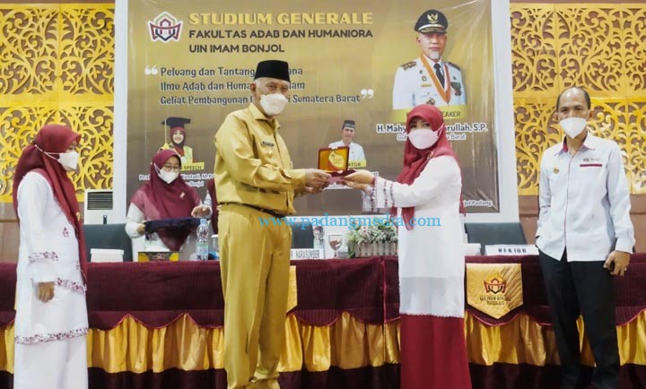 Beri Kuliah Umum di UIN IB Kata Mahyeldi Banyak Prospek Kerja Bagi Jurusan Adab dan Humaniora