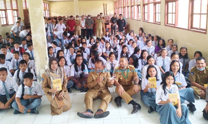 Siswa mentawai