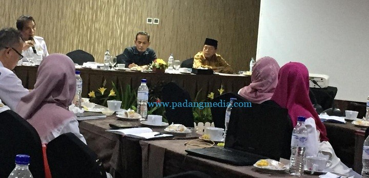 Kom ii progul raker