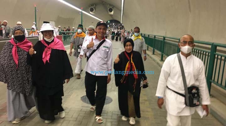 Mulai Tinggalkan Mina, Malam Ini Jemaah Sumbar Lakukan Tawaf Ifadah