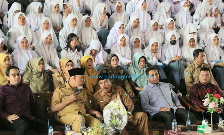 Gubernur Sumbar Buka FGD Penyiaran Sehat…