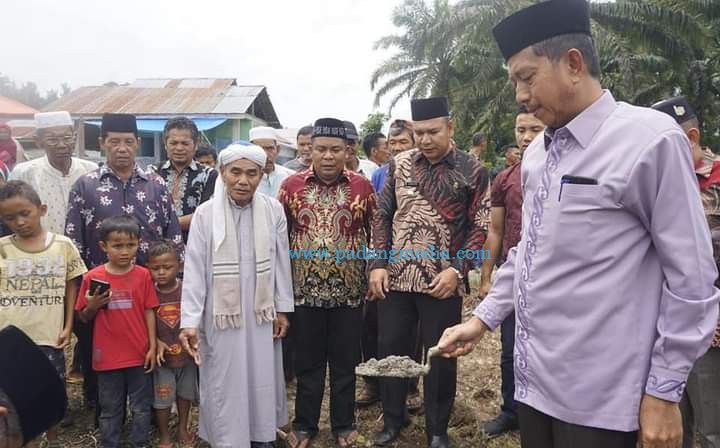 Batu pertama masjid raya al ikhlas