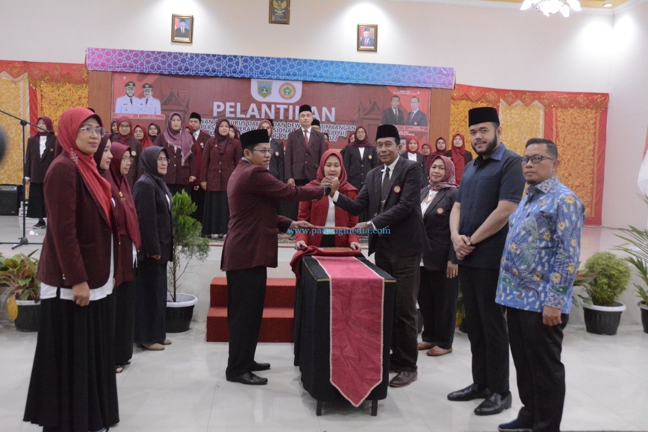 Kepengurusan PPNI Kota Padangpanjang Dilantik, Wako Fadly Harapkan Tugas dan Fungsi PPNI Semakin Membaik