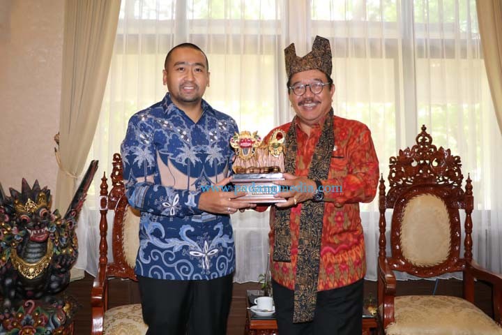 Rute pdg bali