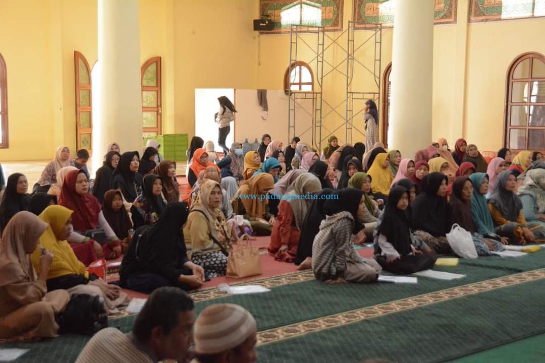 Baznas Padangpanjang Salurkan Bantuan Zakat Tahap Akhir Ke 111 Mustahik
