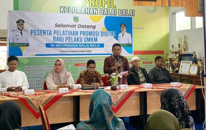 4 Pelaku UMKM Ikuti Pelatihan Promosi Digital Yang Digelar Kelurahan Balai-Balai