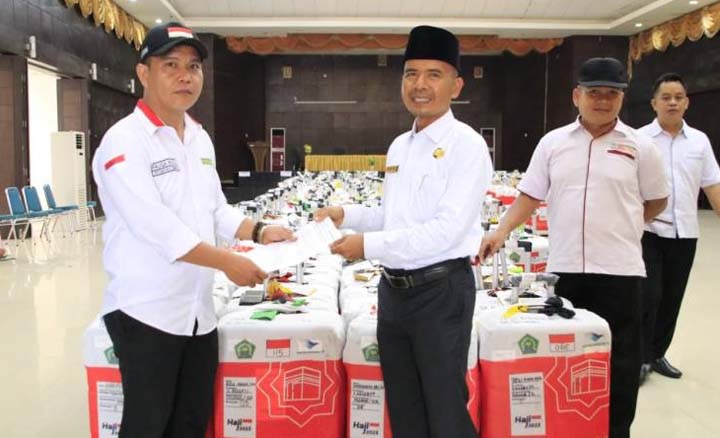 Ambil Koper Bagasi, PPIH Debarkasi Padang Imbau Jemaah Bawa Paspor