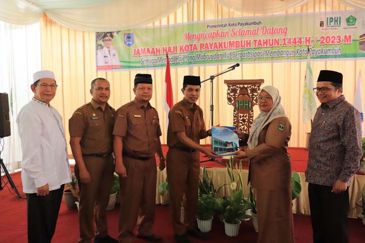 Serahkan Akta Kematian, Pemko Payakumbuh Sambut Jemaah Haji di IPHI