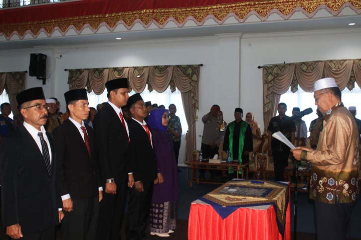 Bamus Nagari Lingkuang Aua Baru Dikukuhkan Bupati Pasbar