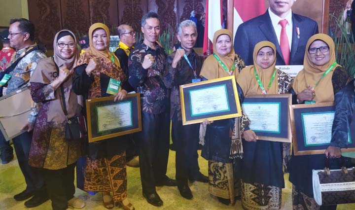 Adiwiyata Tingkat Nasional, Empat Sekolah di Padangpanjang Terima Penghargaan