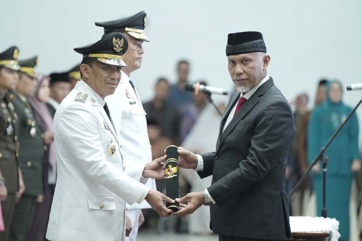 Gubernur Sumbar Lantik Sonny Budaya Putra Jadi Pj Walikota Padangpanjang