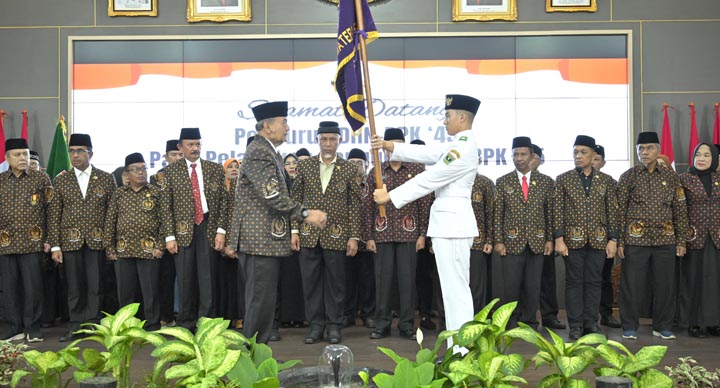 Gubernur Sumbar Mahyeldi Dilantik Sebagai Ketua Umum DHD BPK ’45 Sumbar