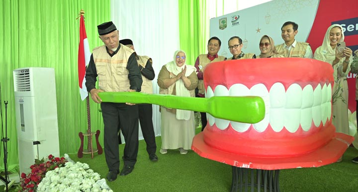 FKG Unand Edukasi Kesehatan Gigi Ribuan Santri di Sumbar