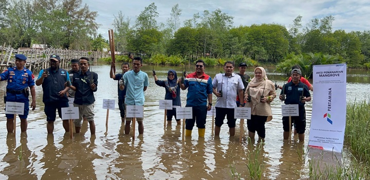 Tanam pohon hut pertamina