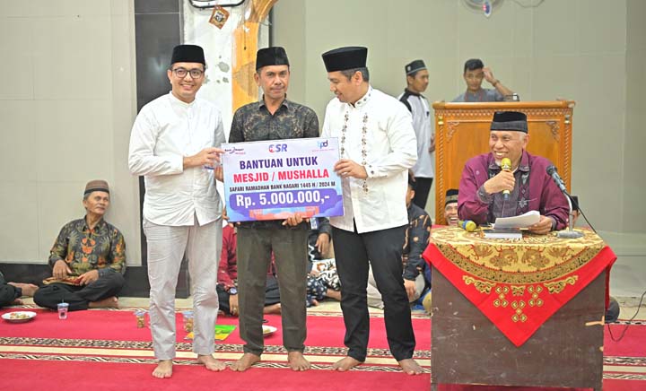 Gubernur Mahyeldi Apresiasi Sambutan Hangat Masyarakat Saat TSR Provinsi Bermalam di Dharmasraya