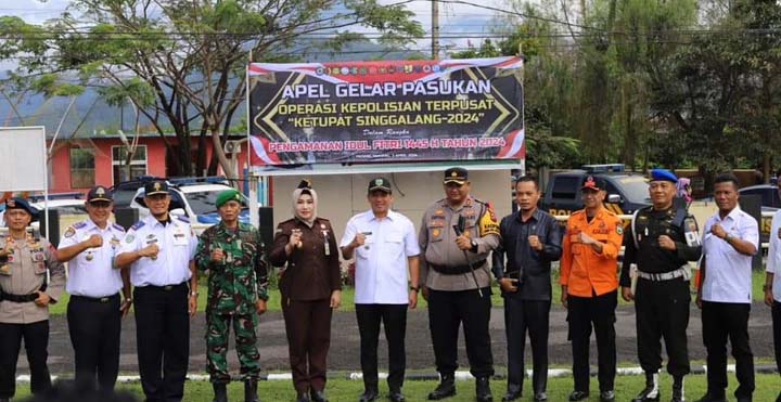 Pj Walikota Padang Panjang Pimpin Apel Gelar Pasukan Operasi Ketupat