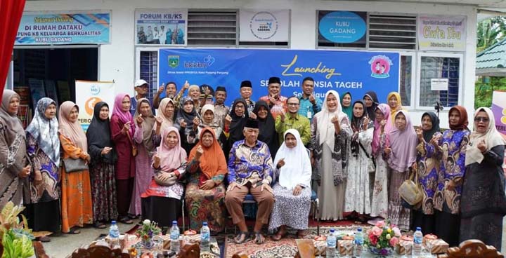 Kota Padang Panjang Launching Sekolah Lansia Tageh Kedua Di Sumbar