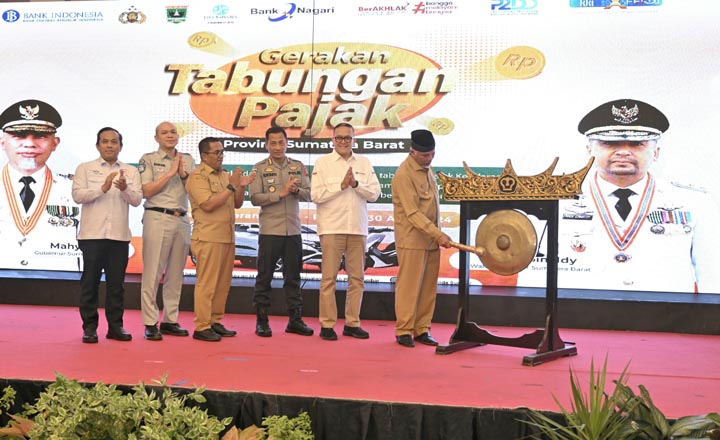 Mudahkan Masyarakat dan Optimalkan Pendapatan, GUbernur Sumbar Luncurkan Gerakan Tabungan Pajak