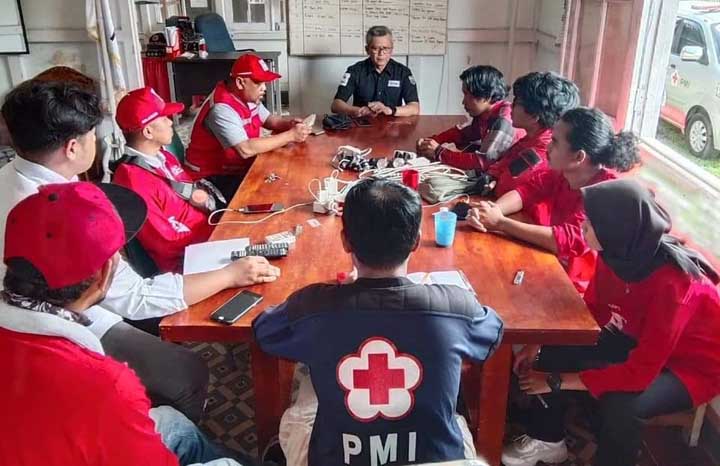 Pulihkan Rasa Trauma, PMI Bantu Korban Banjir Bandang Lewat Asesmen dan Trauma Healing