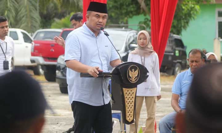 Pemkab Dharmasraya Salurkan Hewan Kurban untuk Daerah Minim Kurban