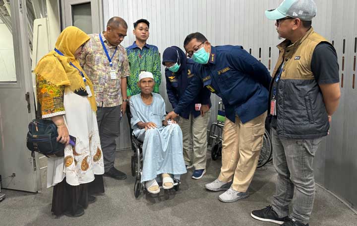Sempat Dirawat di Rumah Sakit Madinah, Tiga Jemaah Sumbar Pulang ke Tanah Air