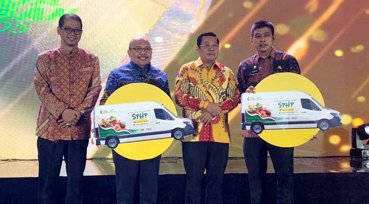 Pemerintah Provinsi Sumatera Barat Terima Hadiah Mobil SPHP di Bapanas Award 2024