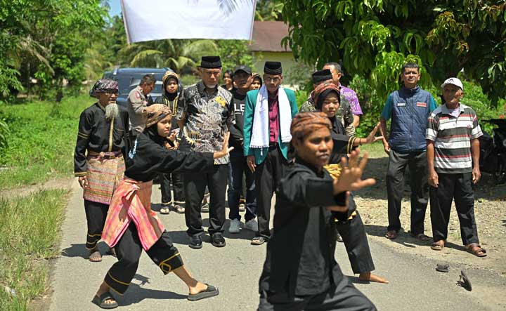 Gubernur Mahyeldi Apresiasi Para Tuo Silek yang Berkomitmen Melestarikan Adat dan Budaya Minang