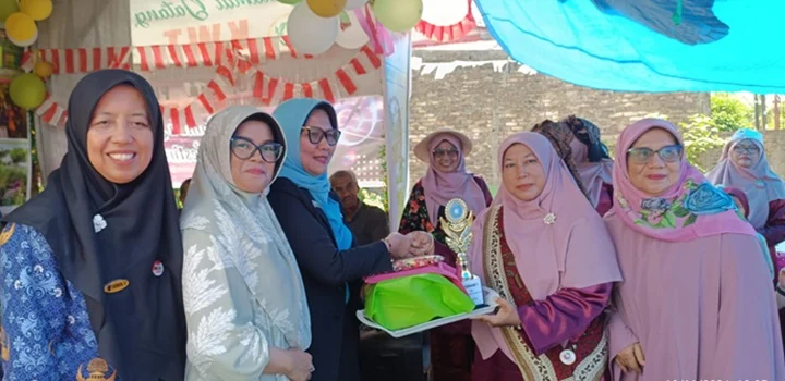 Setahun KWT Kesehatan Asri, Dorong Pemanfaatan Pekarangan…