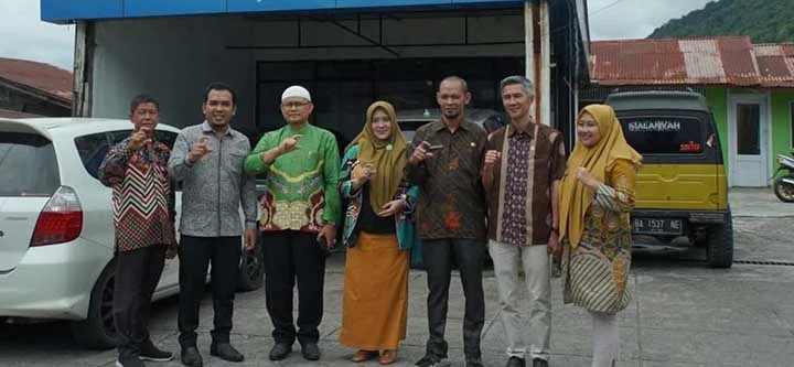 Tinjau Kesiapan, Tim KI Sumbar Lakukan Visitasi Keterbukaan Informasi Publik Ke Padang Panjang
