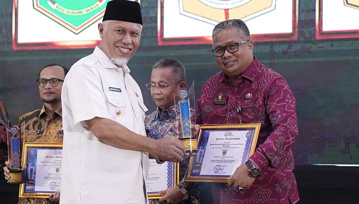 Anugerah KPID Sumbar 2024, Gubernur Mahyeldi Ajak Insan Penyiaran Bentengi Anak dan Remaja dari Siaran Negatif