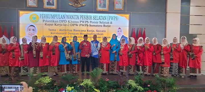 Pengurus Baru DPD PWPS Dilantik, Pj Sekda Sumbar Ingatkan Pentingnya Program Kerja yang Konstruktif