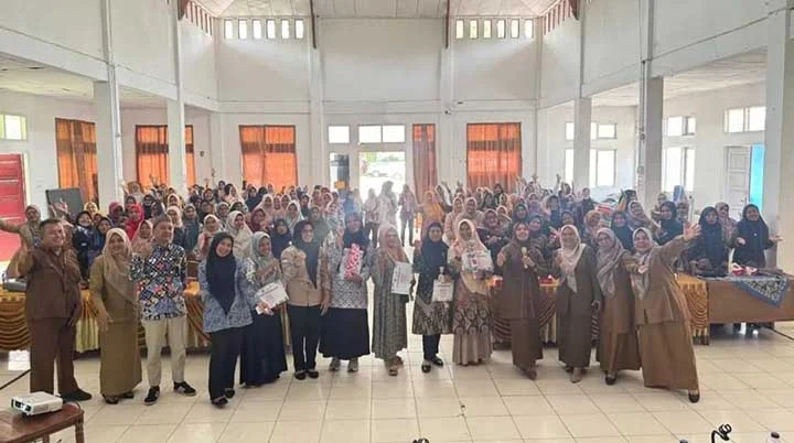 Dinsos Gelar Pembinaan Tenaga Lini Lapangan