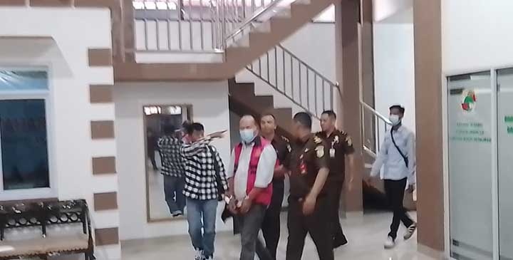 Kabid Dikdas Kabupaten Limapuluh Kota Ditahan Terkait Dugaan Kasus Korupsi