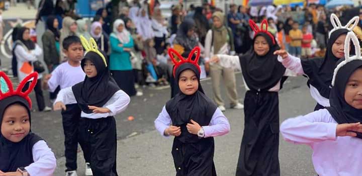 Meriahkan HJK ke-234, Jalan Sudirman Dipadati Warga Saksikan Lomba Minat Bakat Siswa