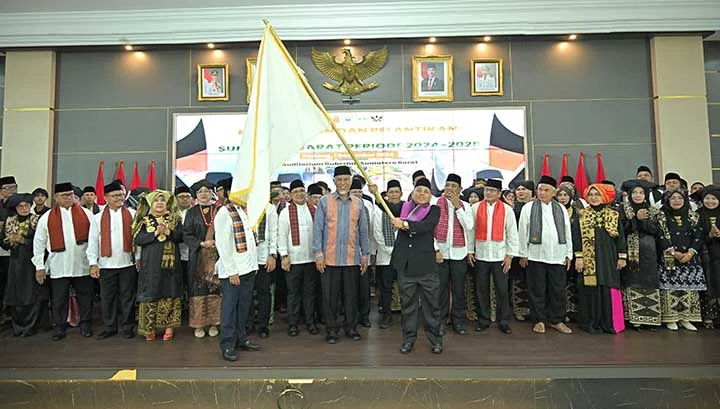 Kukuhkan Pengurus S3, Gubernur Sumbar Sebut Peran Organisasi Masyarakat Sangat Penting