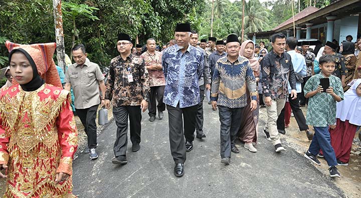 Mehyeldi Berkunjung ke Koto Dalam Barat Pariaman
