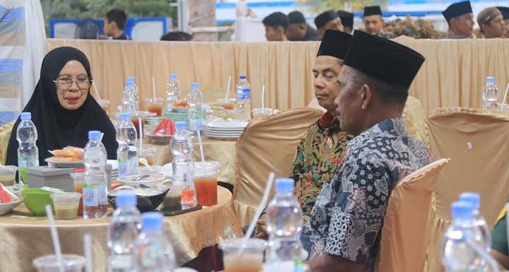 Wabup buka bersama