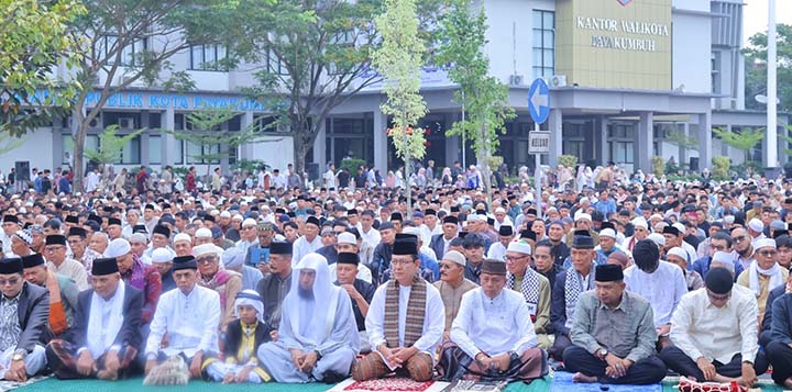 Sholat ied pyk