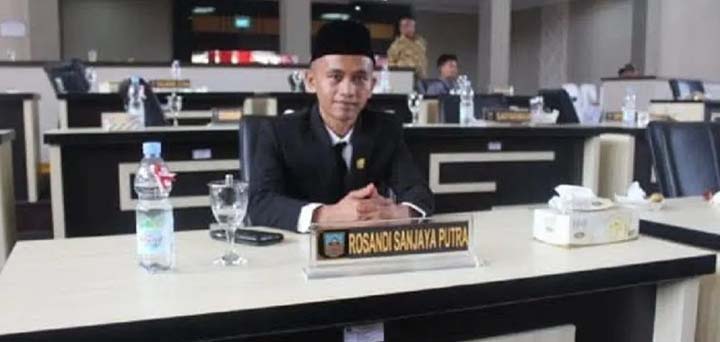 Angota dprd rosandi sanjaya